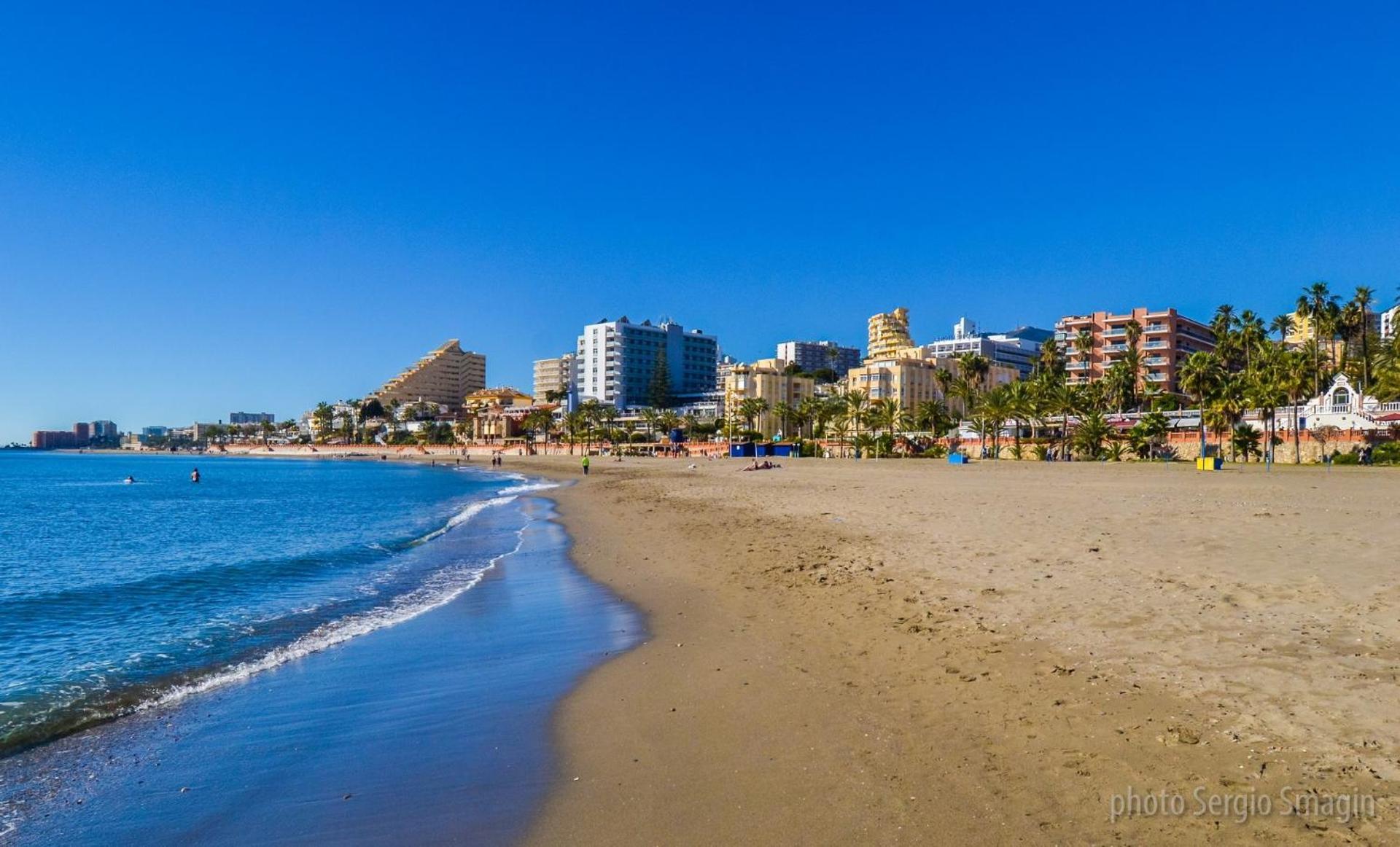 Los Patos I Apartamentos - Segunda Linea De Playa - Parking Gratis - Piscina ベナルマデナ エクステリア 写真